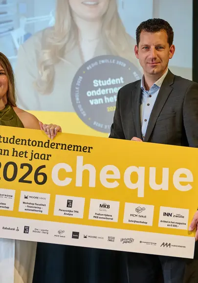 Foto 1 Celine Dams, Studentondernemer Van Het Het Jaar 2026, En Wethouder Paul Guldemond